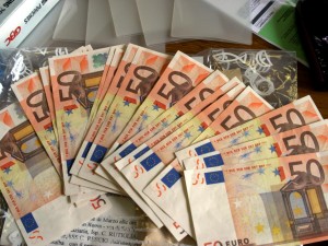 In Europa aumento banconote false, attenzione ai 20 euro - Foto all'interno - 30/07/2013