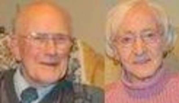 Si sposano a 90 anni dopo 33 anni di fidanzamento - 18/06/2012