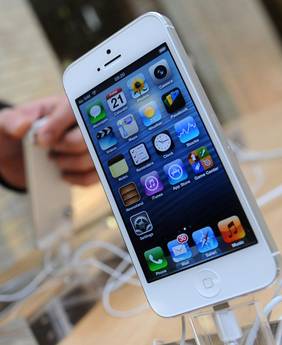 Apple: 'Venduti oltre 5 milioni di Iphone 5 nel primo fine settimana' - 24/09/2012