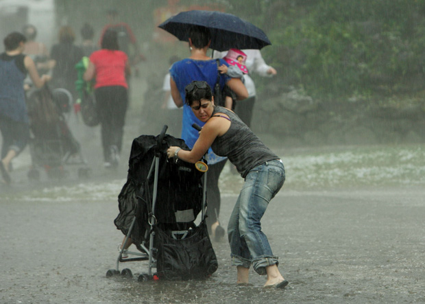 METEO: DOPO IL CALDO LETALE DI LUGLIO, ARRIVA L'AGOSTO PIU' PAZZO DI SEMPRE. ECCO LE PREVISIONI - 29/07/2015