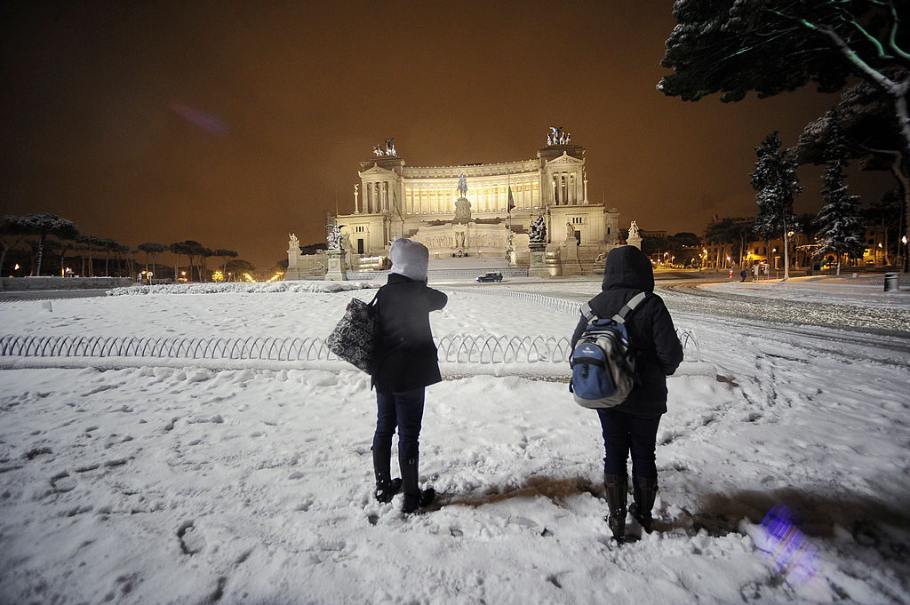 METEO, PONTE DELL'IMMACOLATA CON IL SOLE ASPETTANDO LA GRANDE NEVICATA - PREVISIONI - 01/12/2015