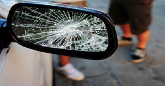 LA TRUFFA DELLA MANO SANGUINANTE: ALLERTA DELLA POLIZIA - 01/10/2015