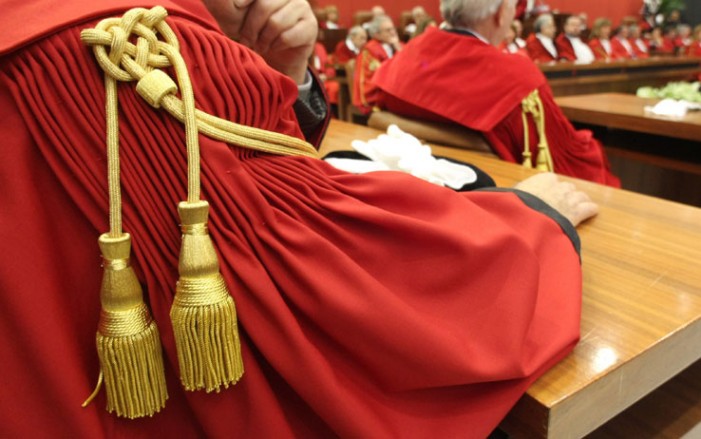 INCIDENTI STRADALI, LA CASSAZIONE: ''CHI TAMPONA NON HA TORTO'' - 07/09/2015