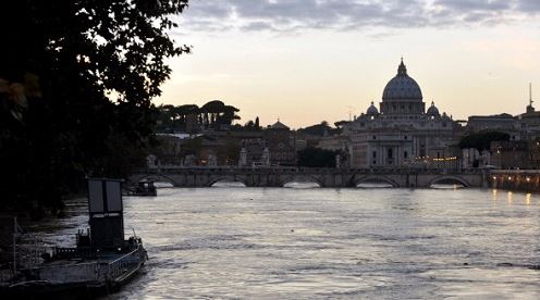ROMA SOTTO SHOCK, SCOPERTA ORRIBILE NEL TEVERE. ECCO COSA HANNO TROVATO - 15/09/2015