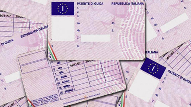 PATENTE DI GUIDA: ECCO COME RECUPERARE I PUNTI PERSI ED EVITARE MULTE - 21/09/2015