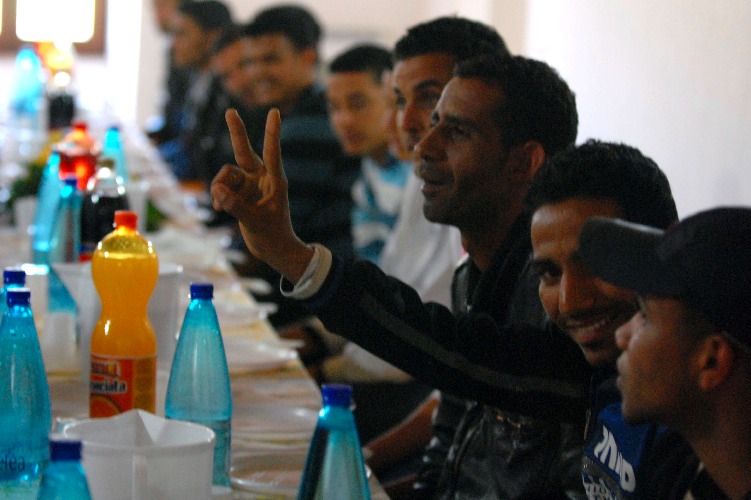 IL VIMINALE OFFRE 35 EURO AL GIORNO PER OSPITARE A CASA UN IMMIGRATO - 26/04/2015