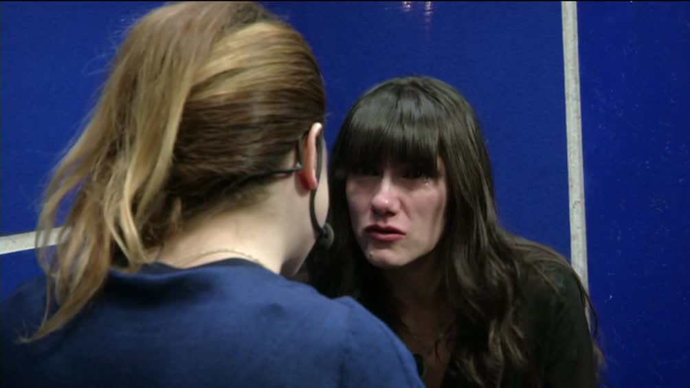 'AMICI': ELISA PERDE LA TESTA E COMINCIA AD URLARE. CON MARIA DE FILIPPI FINISCE MALE. ECCO COSA E' SUCCESSO - 28/04/2015