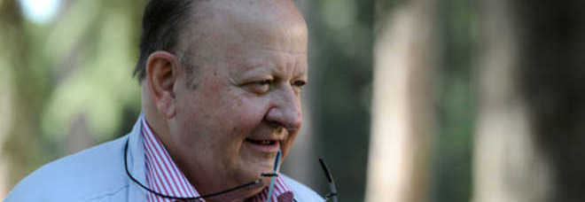 BOLDI CHOC: ''SENTO LA PRESENZA DI MIA MOGLIE MORTA, HO UNA LAMPADA CHE SI ACCENDE DA SOLA'' - 29/06/2015