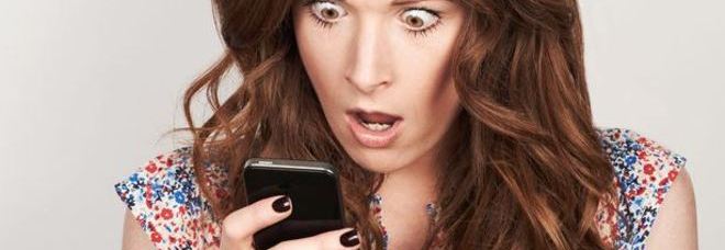 AVETE LA RICARICABILE SUL TELEFONINO? ECCO LA STANGATA: IL CANONE SI PAGA OGNI 4 SETTIMANE - 05/07/2015