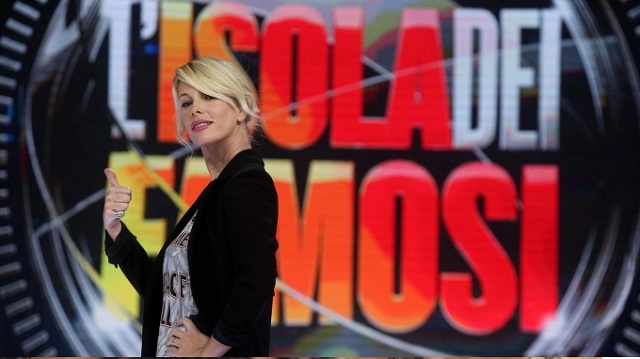 E' UFFICIALE: DA ''AMICI'' ALL' ''ISOLA DEI FAMOSI'' ORA C'E' LA CONFERMA. ECCO IL NOME DEL NAUFRAGO TANTO ATTESO - 04/02/2016