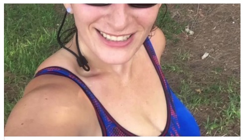 ''LE TETTE TI ARRIVANO ALLE GINOCCHIA'' MENTRE CORRE AL PARCO UN PASSANTE LA OFFENDE IN MODO ATROCE: ECCO LA SUA REAZIONE - 20/02/2017