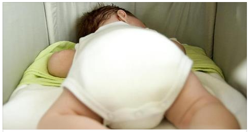 LA SCOPERTA SHOCK NEI PANNOLINI ''PAMPERS'': SI TROVEREBBERO DENTRO AI PANNOLINI - 28/06/2017
