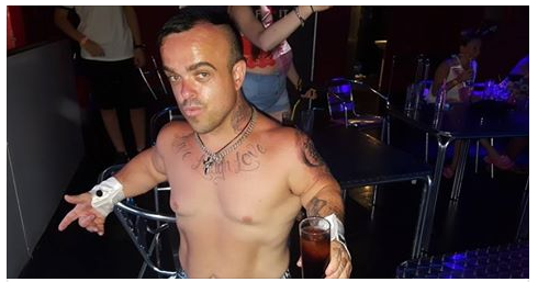 ADDIO AL NUBILATO SPOSA FA SESSO CON LO STRIPPER NANO: IL MARITO LO SCOPRE NEL PEGGIORE DEI MODI - 09/10/2017
