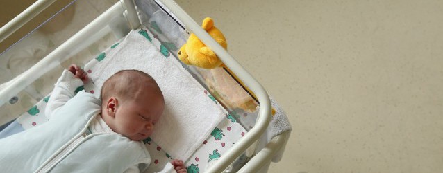 NON E' UN FANTASMA: PESA 5 CHILI PER 57 CENTIMETRI. L'INCREDIBILE STORIA DEL BIMBO CHE NON ESISTE - 14/05/2015