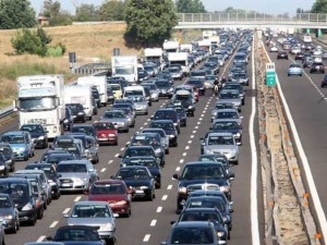 INCIDENTE SULLA A1, UN MORTO E 3 FERITI. MAIALI IN FUGA SULLE CARREGGIATE. CODE DI 13KM - 07/08/2015