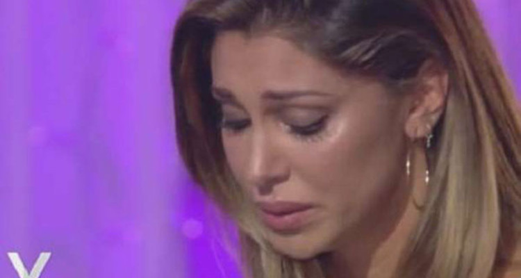 ''SONO TRISTE'': BELEN PER LA PRIMA VOLTA RIVELA IL MOTIVO DELLA SEPARAZIONE DA STEFANO - 13/01/2016