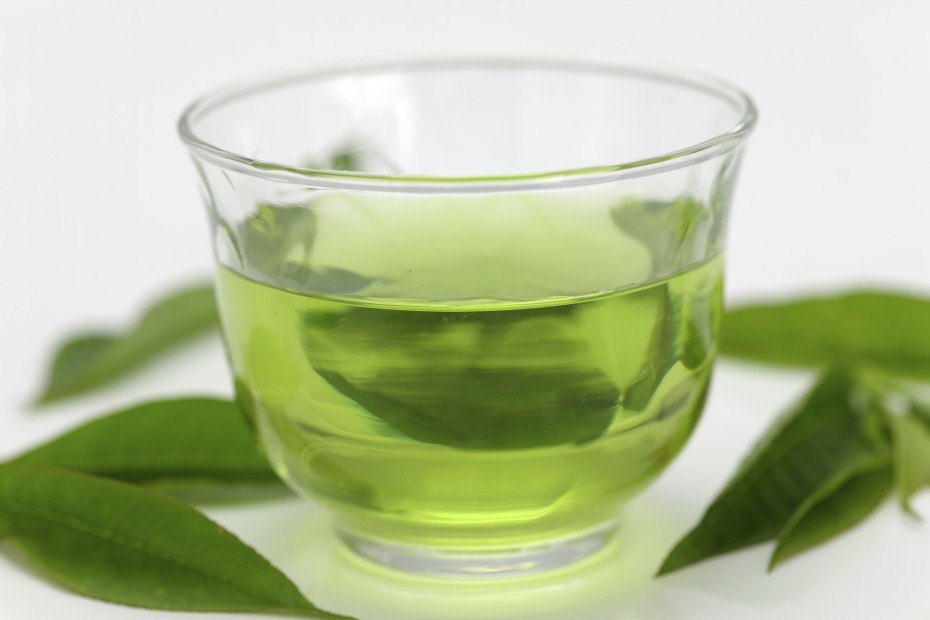 BEVE 4 TAZZE DI TE' VERDE AL GIORNO PER 1 MESE: ECCO COSA SUCCEDE - 25/01/2016