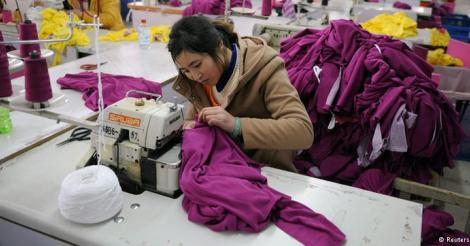 ECCO QUANTO E' IMPORTANTE LAVARE I VESTITI NUOVI PRIMA DI INDOSSARLI - 02/02/2016
