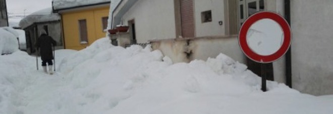 NON SOLO RIGOPIANO. IL DRAMMA DI MONTORIO AL VOMANO: ''ISOLATI DA 8 GIORNI, CI SONO MORTI'' - 23/01/2017