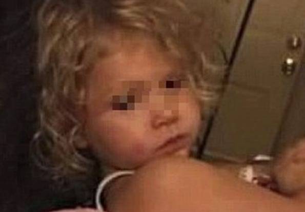 AFFIDANO LA FIGLIA AD UNA BABYSITTER DAL VISO ANGELICO. QUELLO CHE LE HA FATTO LASCIA SENZA  PAROLE - 18/07/2016