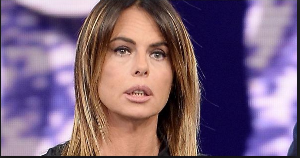PAOLA PEREGO SI SFOGA: ''DATE LA PRIMA SERATA E ONORI AL FIGLIO DI RIINA E ORA CACCIATE ME? SIETE TUTTI DEI CORDARDI E...'' - 22/03/2017