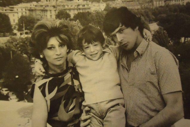 LA VITA PRIVATA DI TOMAS MILIAN, TRA AMORI BISEX E IL MATRIMONIO CON RITA VALLETTI - 23/03/2017
