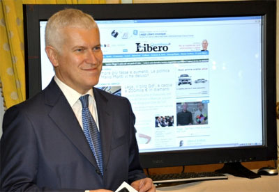 Mario diventa Laura con 36 euro. A spese della Asl. E Libero si arrabbia - 08/04/2013