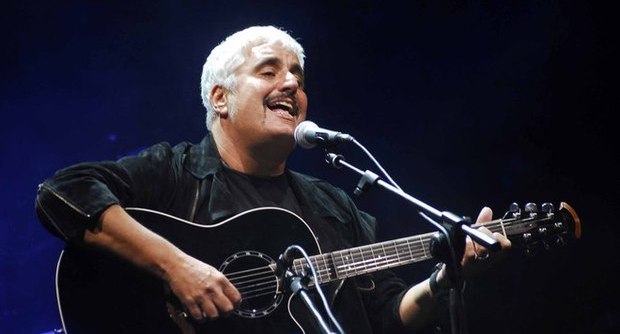PINO DANIELE: ECCO CHI E' STATO ESCLUSO DAL TESTAMENTO - 19/01/2015