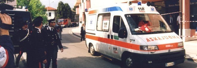 PRESA IN GIRO DAI COMPAGNI DI CLASSE, 12ENNE SI GETTA DALLA FINESTRA: ''SARETE CONTENTI'' - 18/01/2016