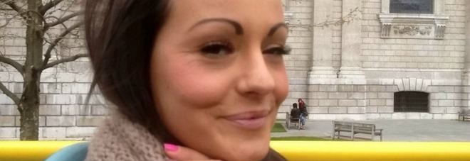 FINGE DI AVERE IL CANCRO PER AVERE I SOLDI DAL FIDANZATO: DOVEVA PAGARE UN ''RITOCCHINO'' ESTETICO - 13/02/2016