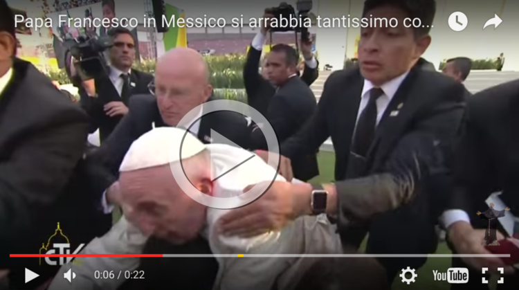 PAPA FRANCESCO SHOCK: CADE ROVINOSAMENTE SOPRA UN PORTATORE DI HANDICAP, LA SUA REAZIONE E' CLAMOROSA - VIDEO - 17/02/2016