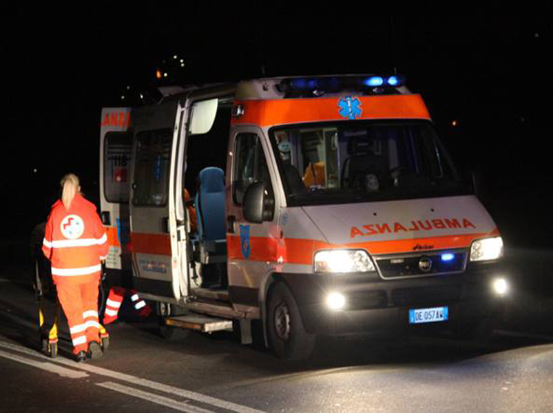 ORRORE A ROMA: ''RIMORCHIATA'' IN STRADA, RAPINATA E BRUCIATA VIVA - 17/02/2016