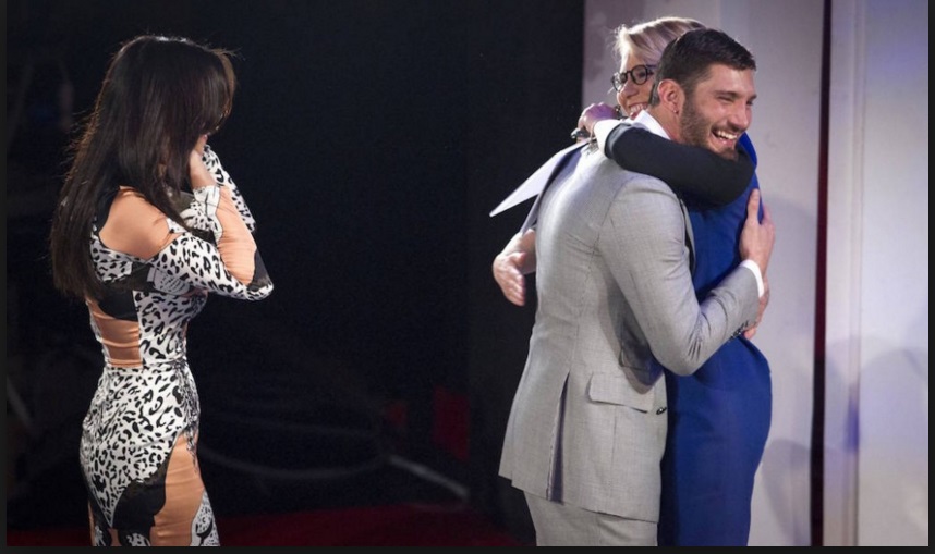 BELEN RODRIGUEZ E STEFANO SONO TORNATI INSIEME: ''L'ANNUNCIO UFFICIALE DA MARIA DE FILIPPI'' - 25/02/2016