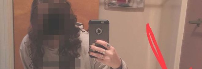 QUESTO E IL SELFIE PIU' IMBARAZZANTE DEL MONDO: LA GAFFE DIVENTA VIRALE - 03/03/2016