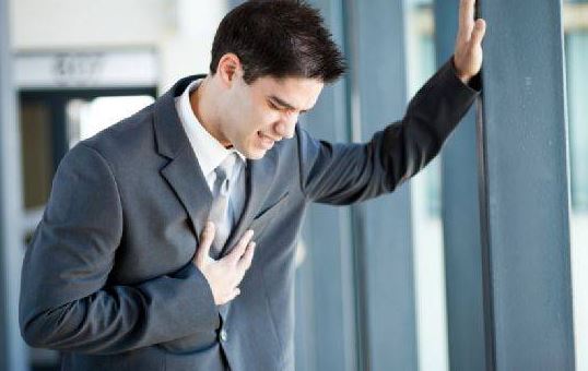 INFARTO, ARRIVA LA RIVOLUZIONE: UN SEMPLICE TEST RIVELA SE SEI A RISCHIO. ECCO COSA FARE - 08/10/2015