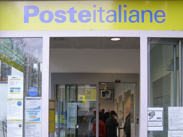 POSTE ITALIANE: 8000 NUOVE ASSUNZIONI. ECCO LE FIGURE RICHIESTE E COME CANDIDARSI - 08/10/2015
