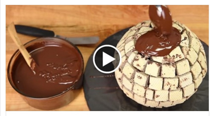 FRULLA I WAFER E AGGIUNGE LA NUTELLA. LA RICETTA CHE VI FARA' VENIRE L'ACQUOLINA IN BOCCA - 17/12/2015