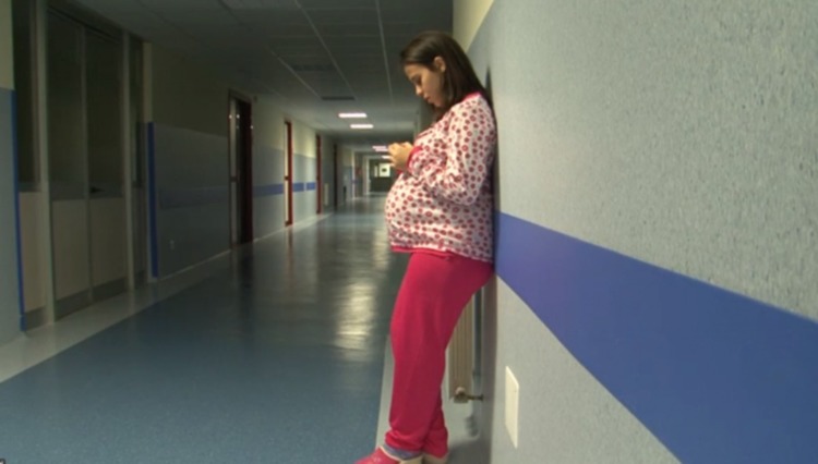 ''MIA SORELLA PICCOLA E' INCINTA E IL PADRE SONO IO'' A CONFESSARLO E' PROPRIO LUI - 21/02/2016