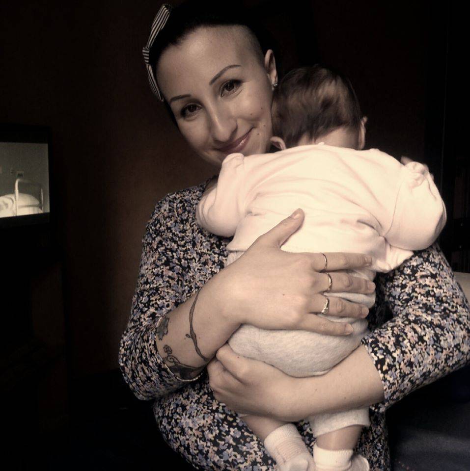 ''LA TUA BIMBA E' MALATA, NON SOPRAVVIVERA'''... VALENTINA NON SI ARRENDE - 18/06/2016