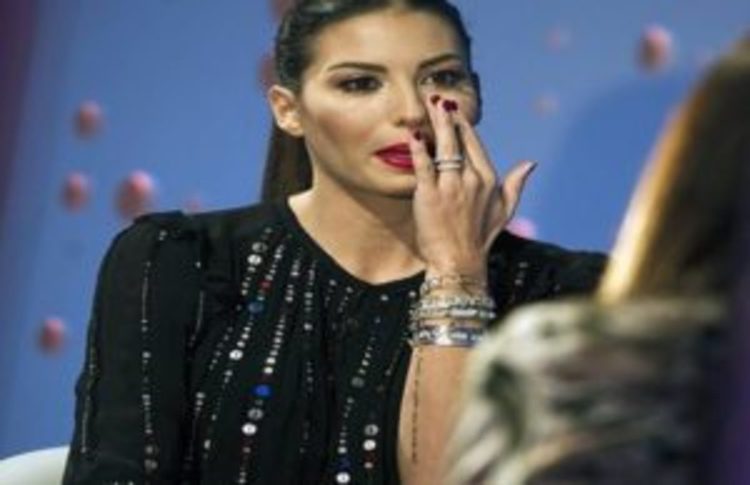 ELISABETTA GREGORACI E IL CANCRO. LA CONFESSIONE A VERISSIMO - 09/10/2016