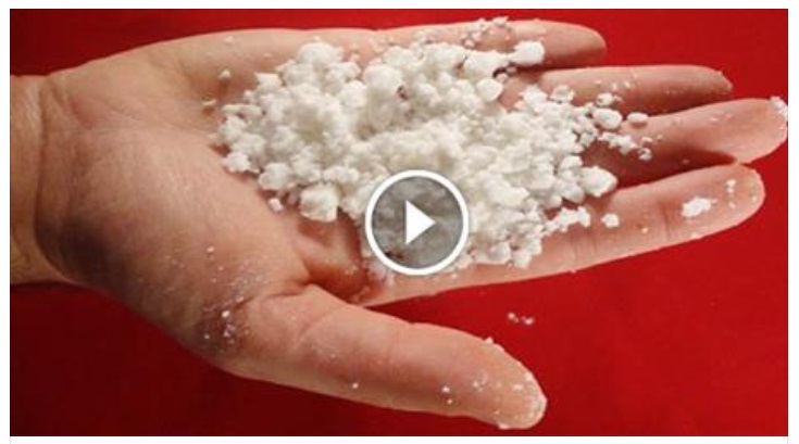 NON TOCCATE E NON METTERE IN BOCCA LA NEVE DI QUESTI GIORNI: QUELLO CHE SI E' SCOPERTO E' TERRIBILE - 09/01/2017