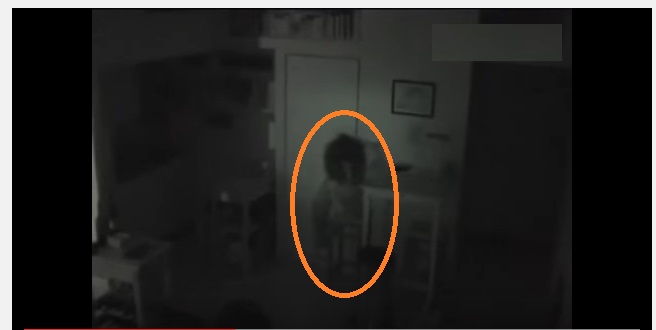 METTE UNA TELECAMERA IN CASA CREDENDO DI INCASTRARE LA RAGAZZA: MA SCOPRE QUALCOSA DI PAZZESCO - 16/01/2017
