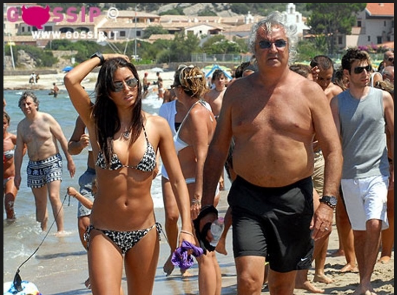 ''FLAVIO BRIATORE E ELISABETTA GREGORACI SI STANNO SEPARANDO'' ECCO QUALE SAREBBE LA CAUSA DELLA SEPARAZIONE - 06/04/2017
