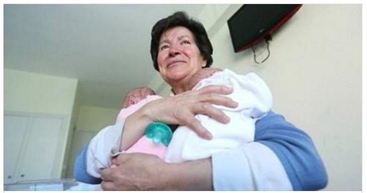 DIVENTA MAMMA DI DUE GEMELLI A 64 ANNI, POI IL DRAMMA: ''COME POTETE FARMI QUESTO?'' - VIDEO - 08/04/2017
