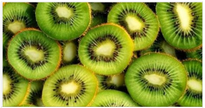 KIWI, NE BASTA MANGIARNE 2 AL GIORNO PER OTTENERE QUESTO STRAORDINARIO RISULTATO: NON NE POTRETE FARE PIU' A MENO - 08/04/2017