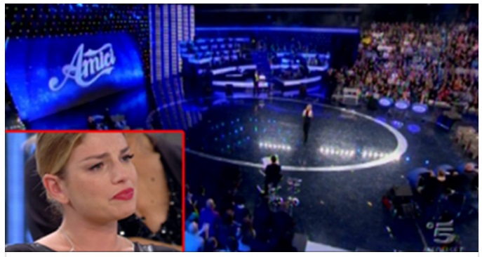 EMMA MARRONE STA MALE AD AMICI: MARIA DE FILIPPI DECIDE DI... - 12/04/2017