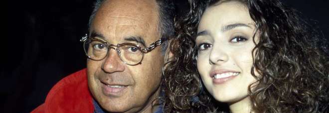 MORTO GIANNI BONCOMPAGNI, IL COMMOVENTE SALUTO DI AMBRA ANGIOLINI - 17/04/2017