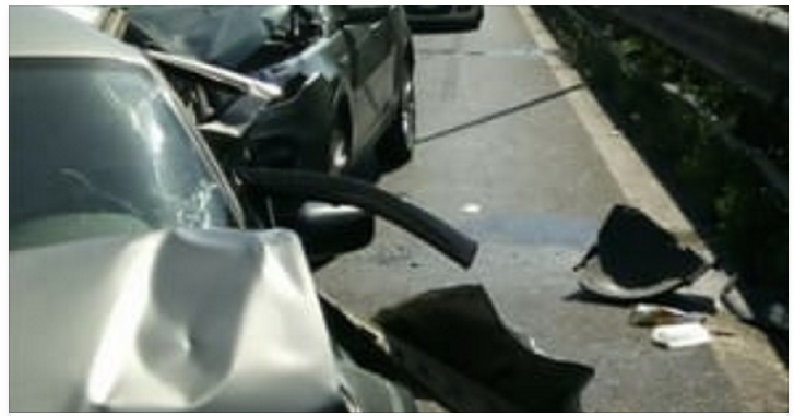 ROMA - MAXI TAMPONAMENTO A PASQUA: 12 FERITI, 3 SONO IN GRAVI CONDIZIONI - 17/04/2017