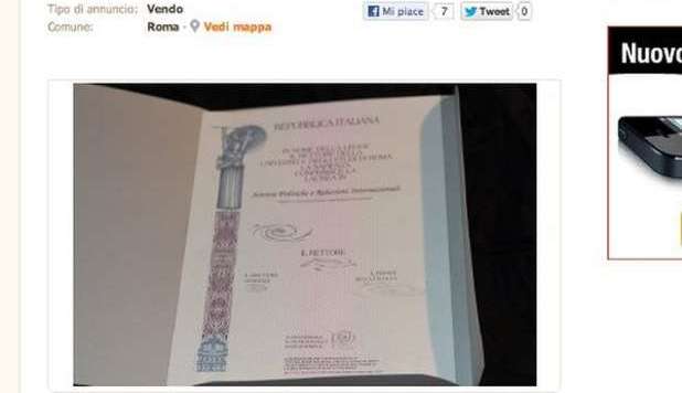 'VENDO LAUREA IN SCIENZE POLITICHE. COME NUOVA, NON L'HO MAI USATA' - 18/01/2013