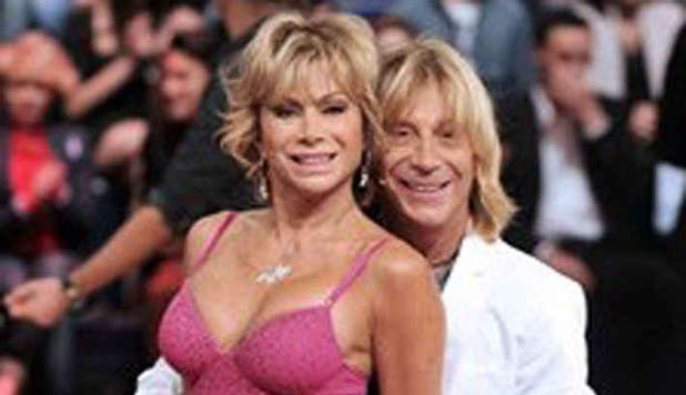 CARMEN RUSSO, REALITY SULLA GRAVIDANZA: 'IL PARTO DAVANTI ALLE TELECAMERE' - 23/01/2013